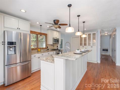55 Round Top Road Waynesville NC 28785