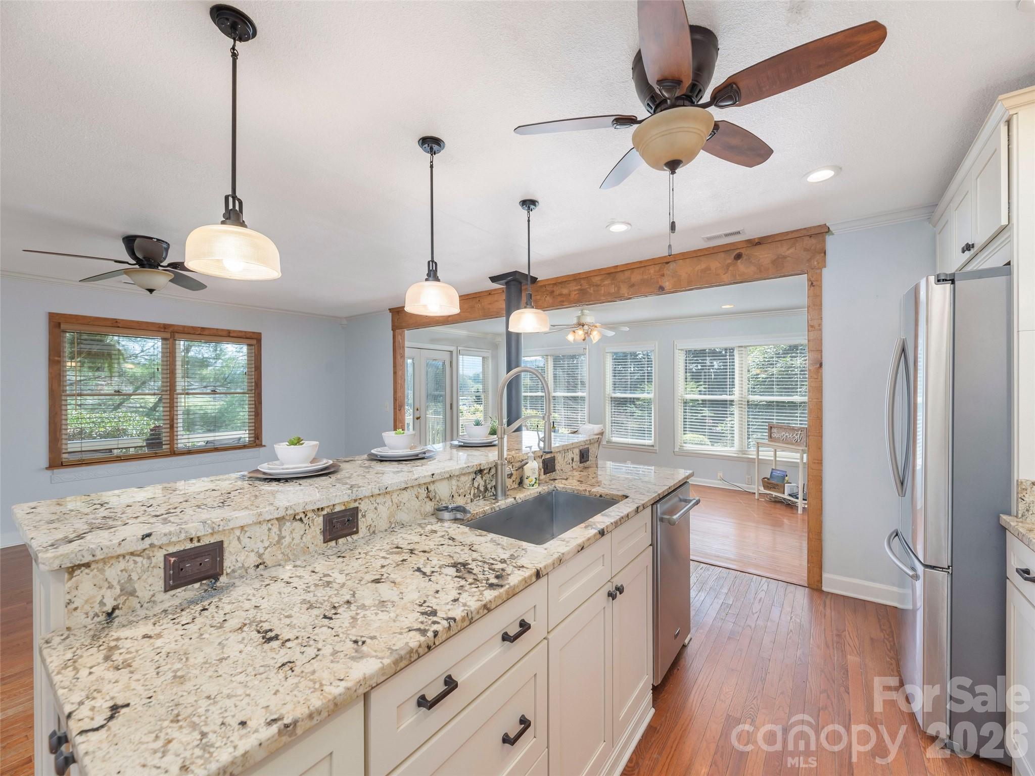 55 Round Top Road Waynesville NC 28785