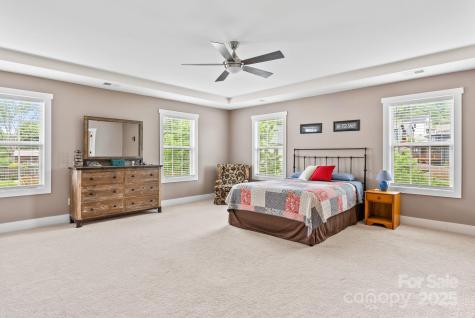 21 Henbit Way Arden NC 28704