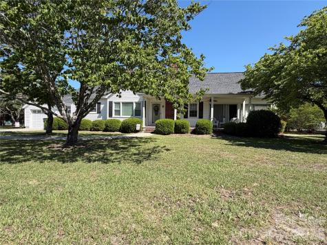202 W Stevens Drive Kershaw SC 29067