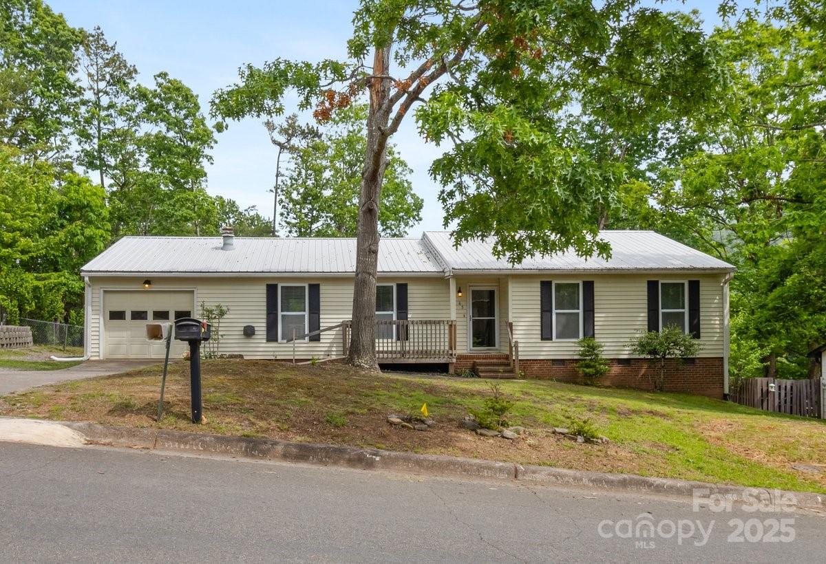 65 Knoll Ridge Drive Asheville NC 28804