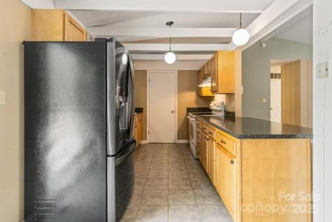 65 Knoll Ridge Drive Asheville NC 28804