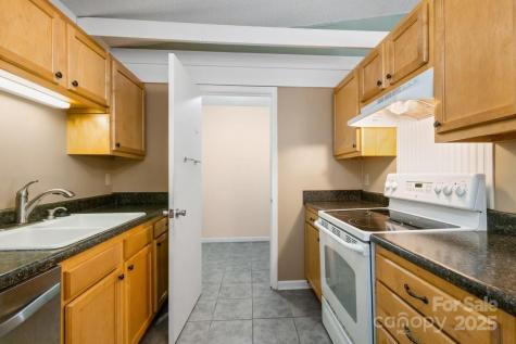 65 Knoll Ridge Drive Asheville NC 28804
