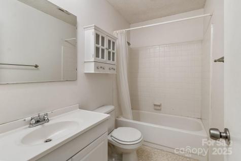 65 Knoll Ridge Drive Asheville NC 28804