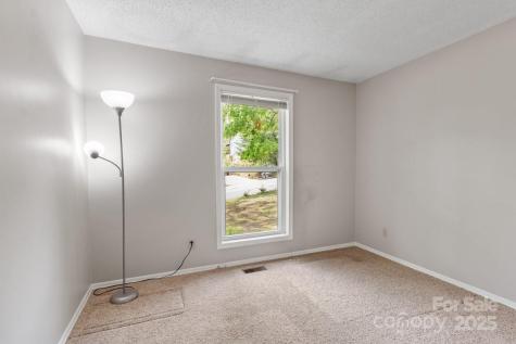 65 Knoll Ridge Drive Asheville NC 28804