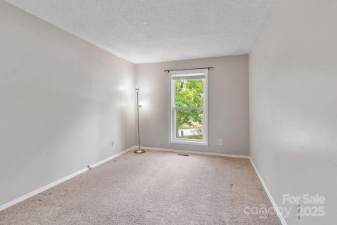 65 Knoll Ridge Drive Asheville NC 28804