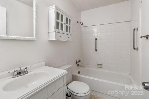 65 Knoll Ridge Drive Asheville NC 28804