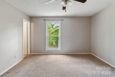 65 Knoll Ridge Drive Asheville NC 28804