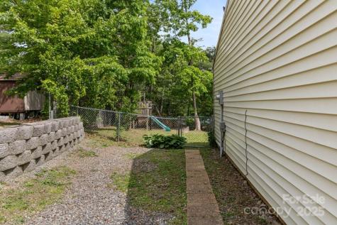 65 Knoll Ridge Drive Asheville NC 28804