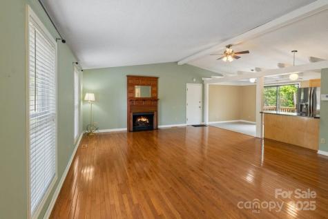65 Knoll Ridge Drive Asheville NC 28804