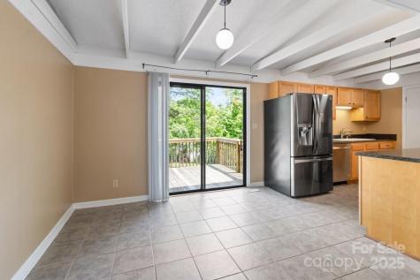 65 Knoll Ridge Drive Asheville NC 28804