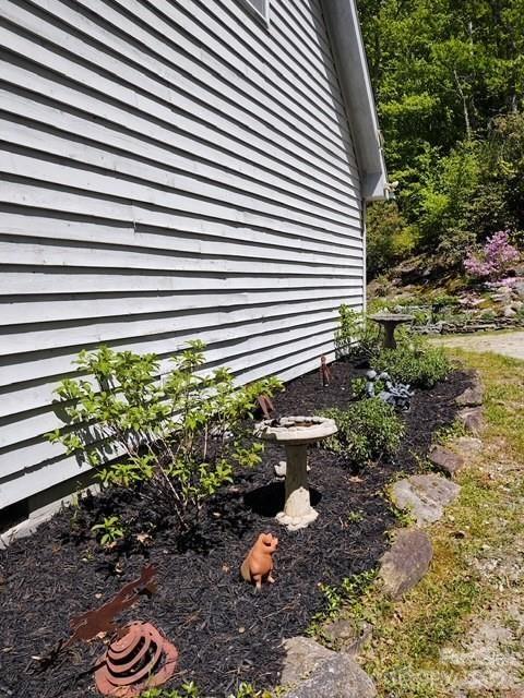 612 Old Home Place Road Tuckasegee NC 28783