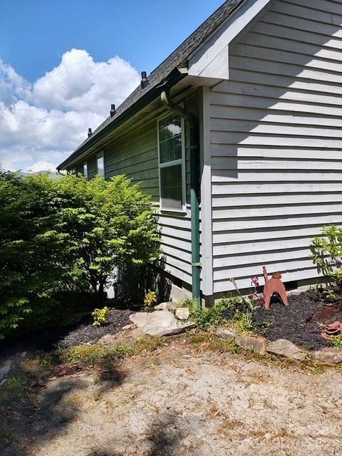 612 Old Home Place Road Tuckasegee NC 28783
