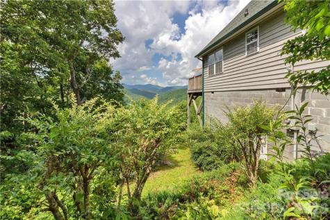 612 Old Home Place Road Tuckasegee NC 28783