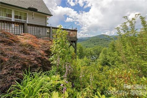 612 Old Home Place Road Tuckasegee NC 28783