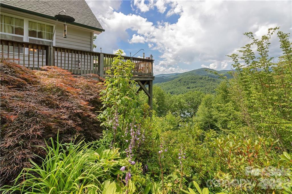 612 Old Home Place Road Tuckasegee NC 28783
