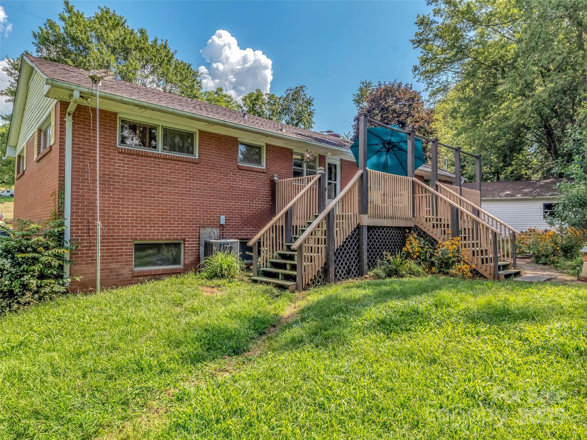 565 Crabtree Mountain Road Canton NC 28716