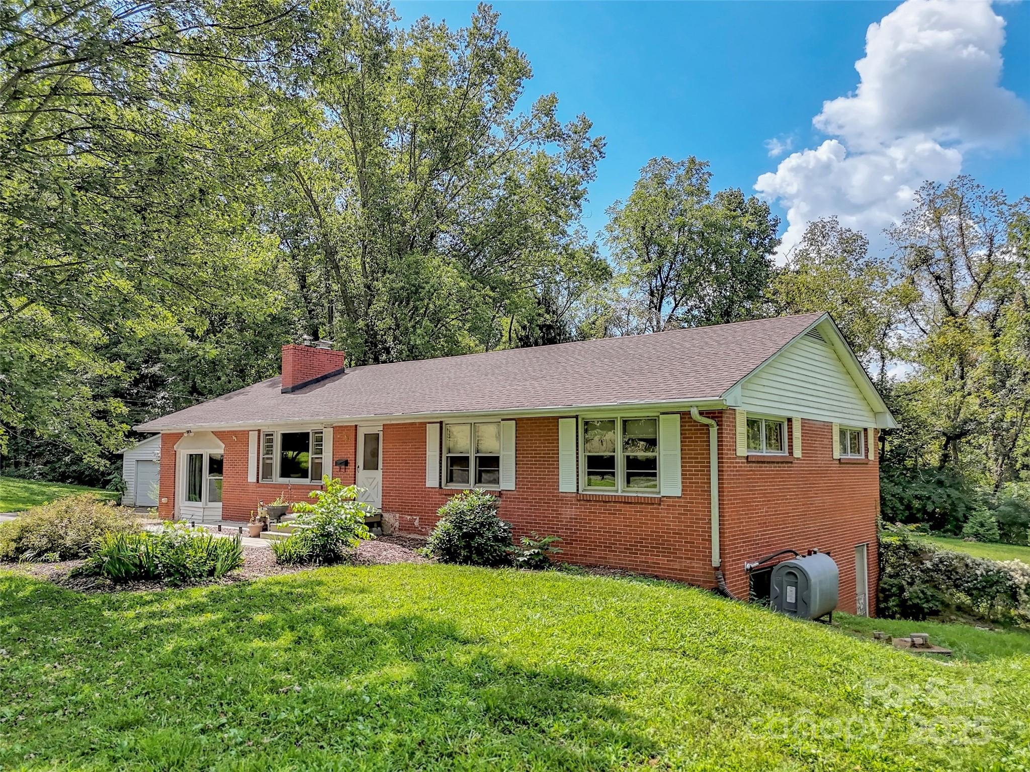 565 Crabtree Mountain Road Canton NC 28716