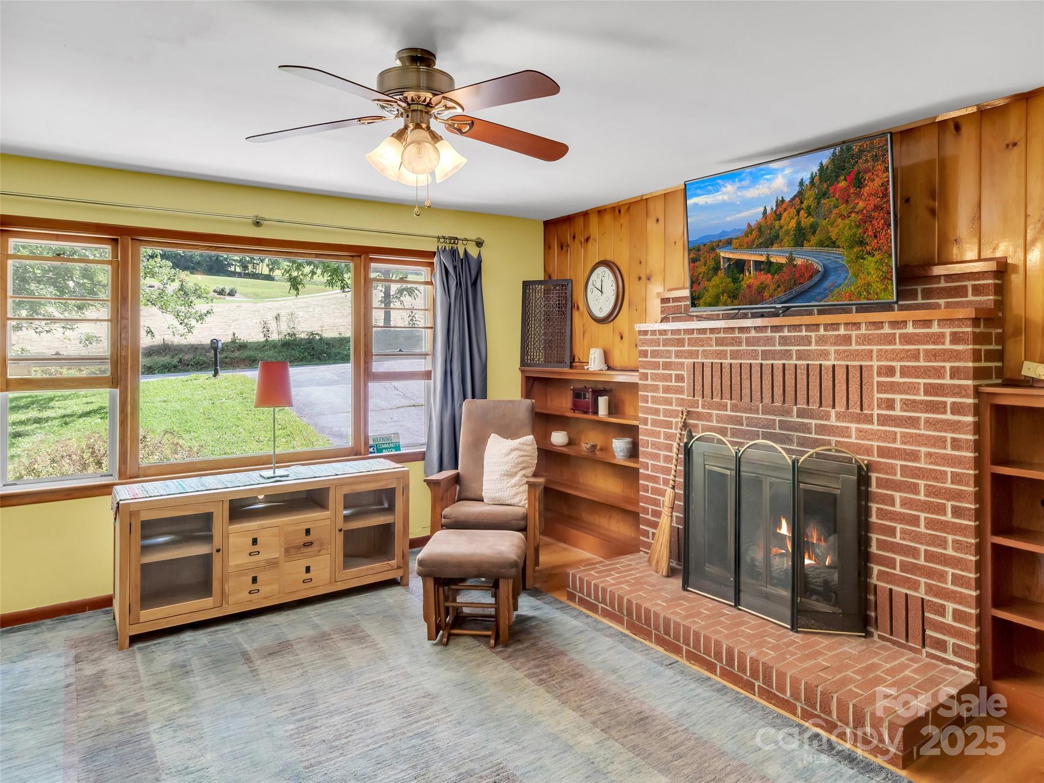 565 Crabtree Mountain Road Canton NC 28716