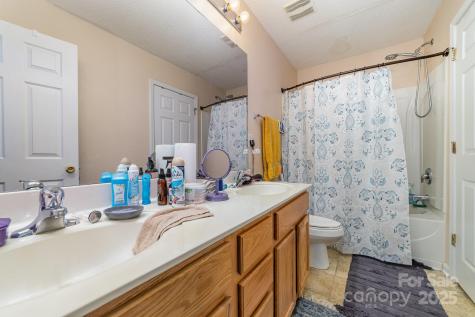 6881 Juniper Tree Street Charlotte NC 28215