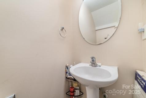 6881 Juniper Tree Street Charlotte NC 28215