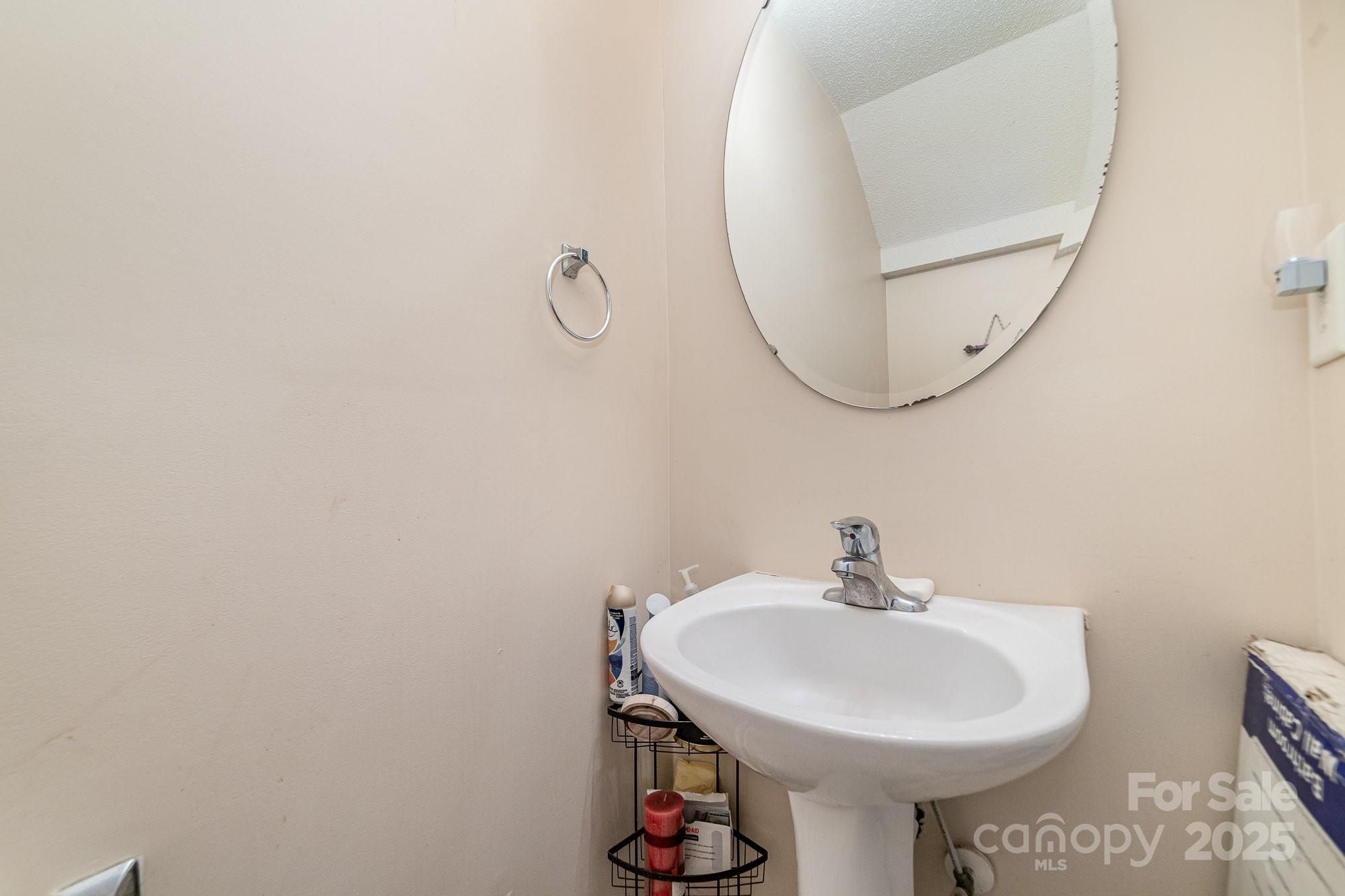 6881 Juniper Tree Street Charlotte NC 28215