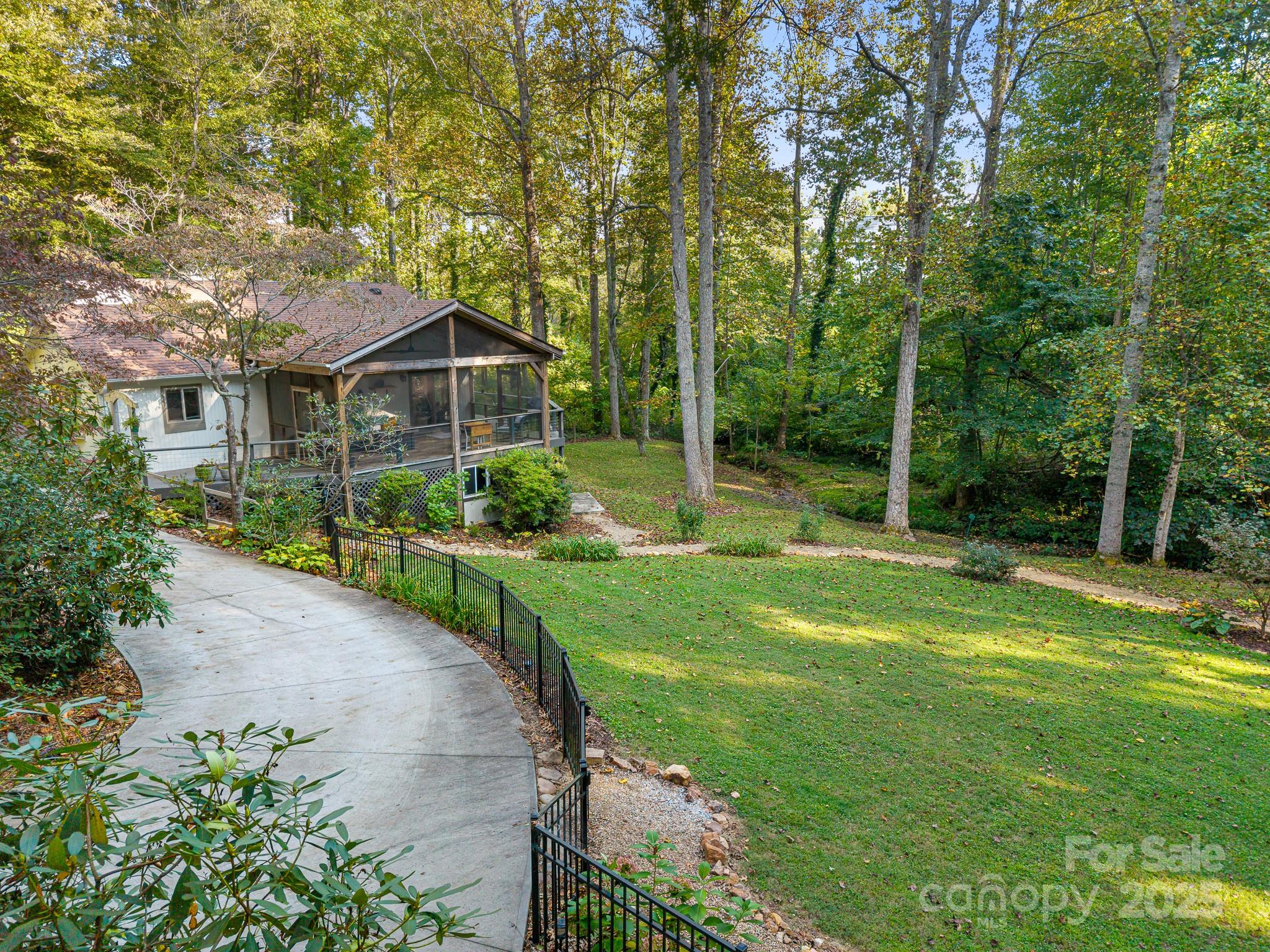 23 Shelby Drive Asheville NC 28803