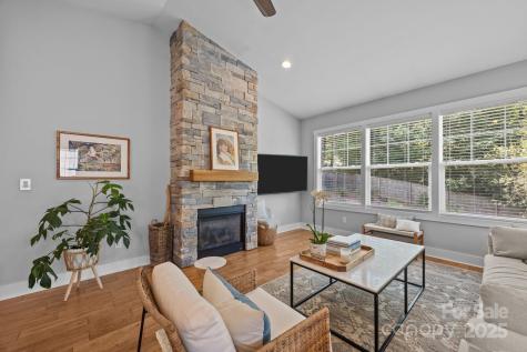 5 Meeting Street Asheville NC 28803