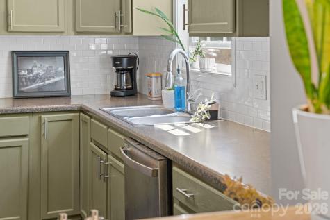 33 Wilmington Street Asheville NC 28806