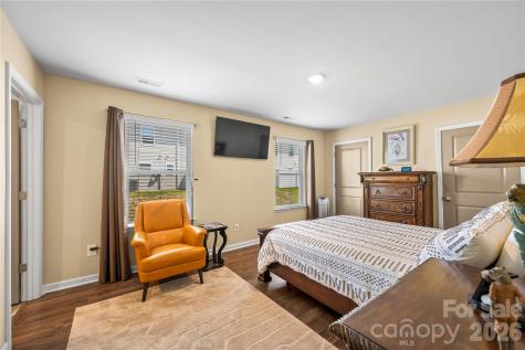 2 Chambers Garden Drive Arden NC 28704