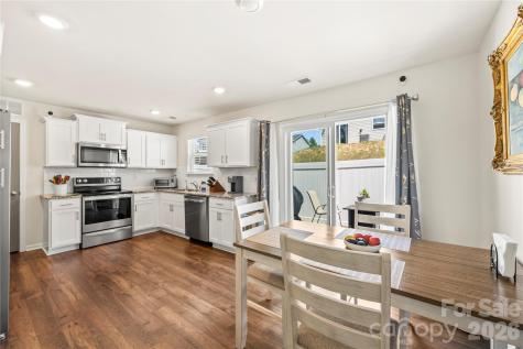 2 Chambers Garden Drive Arden NC 28704