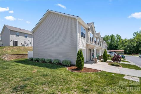 2 Chambers Garden Drive Arden NC 28704
