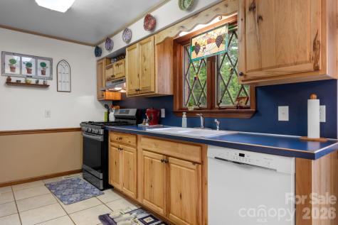 475 Hendren Road Moravian Falls NC 28654