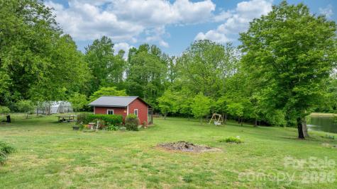 475 Hendren Road Moravian Falls NC 28654