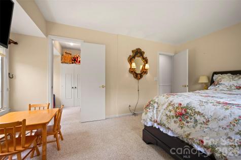 64 Persimmon Hill Drive Columbus NC 28722