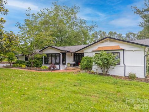 64 Persimmon Hill Drive Columbus NC 28722