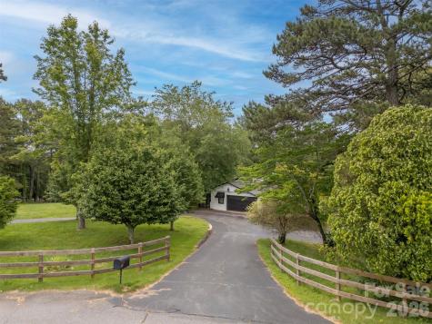 64 Persimmon Hill Drive Columbus NC 28722