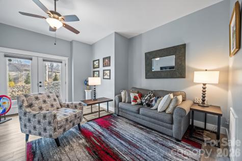 2 Wood Path Lane Arden NC 28704
