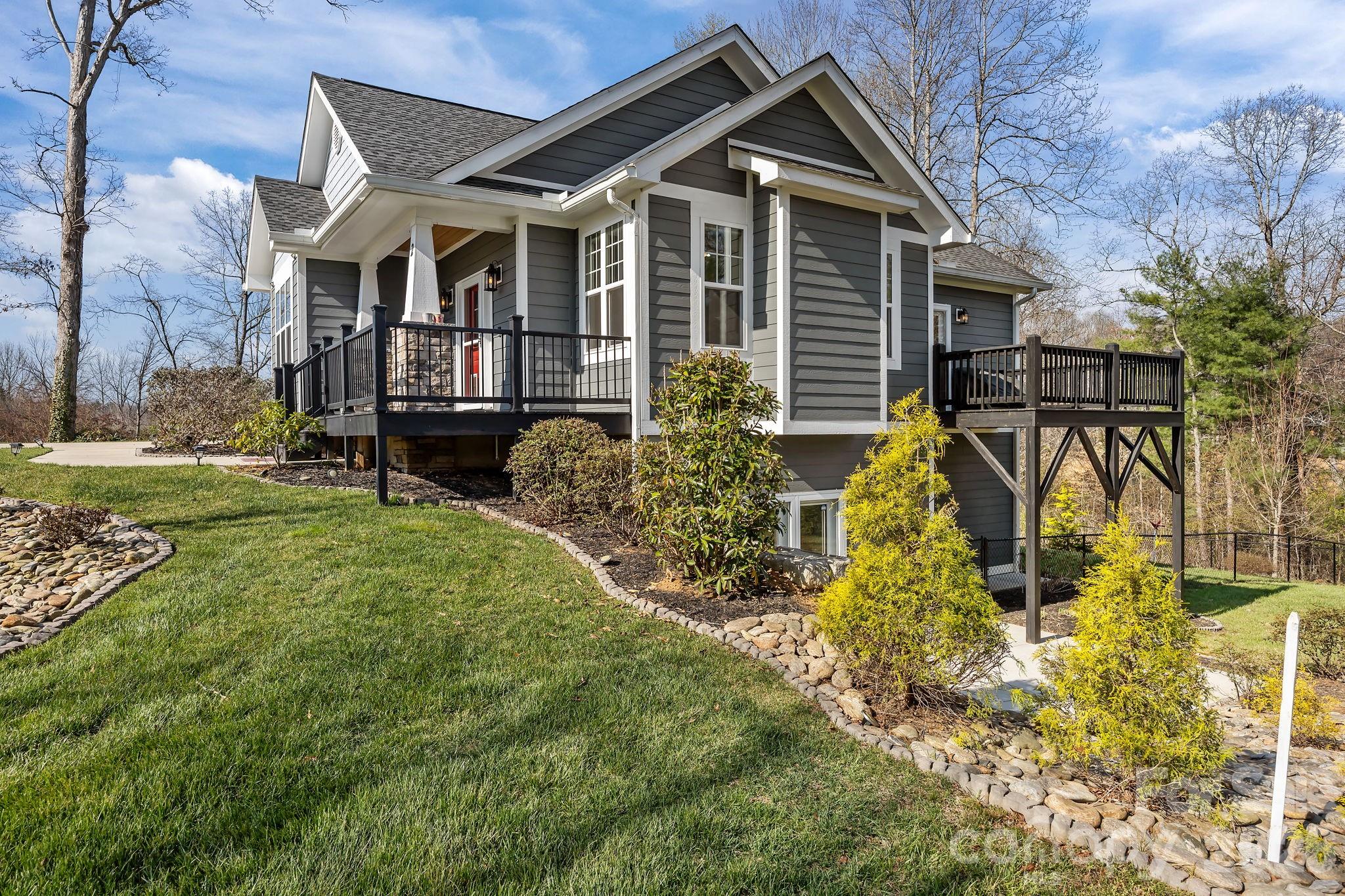 2 Wood Path Lane Arden NC 28704