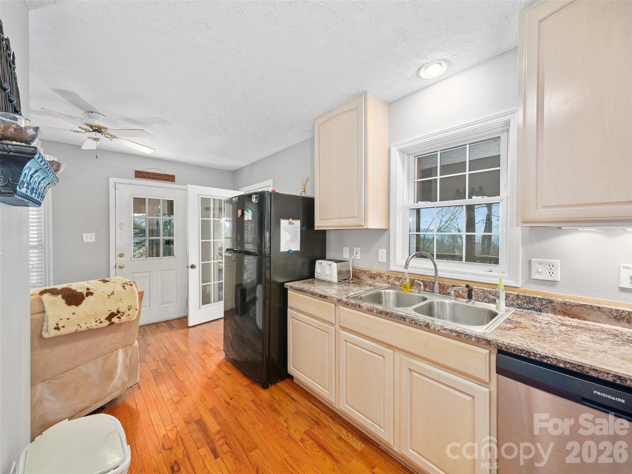 120 Wintergreen Patch Lane Burnsville NC 28714