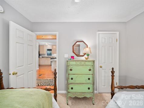 120 Wintergreen Patch Lane Burnsville NC 28714