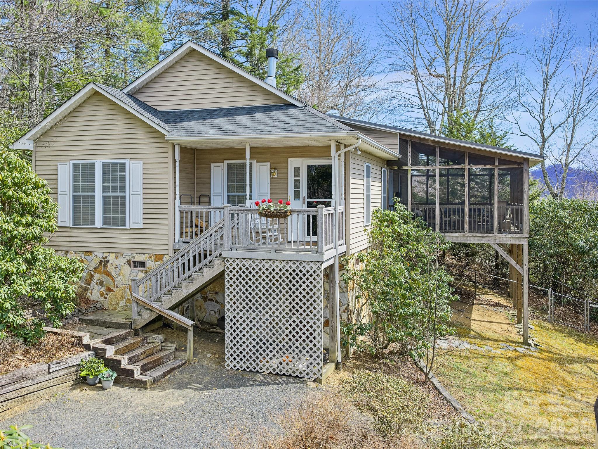 120 Wintergreen Patch Lane Burnsville NC 28714