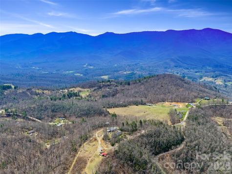 120 Wintergreen Patch Lane Burnsville NC 28714