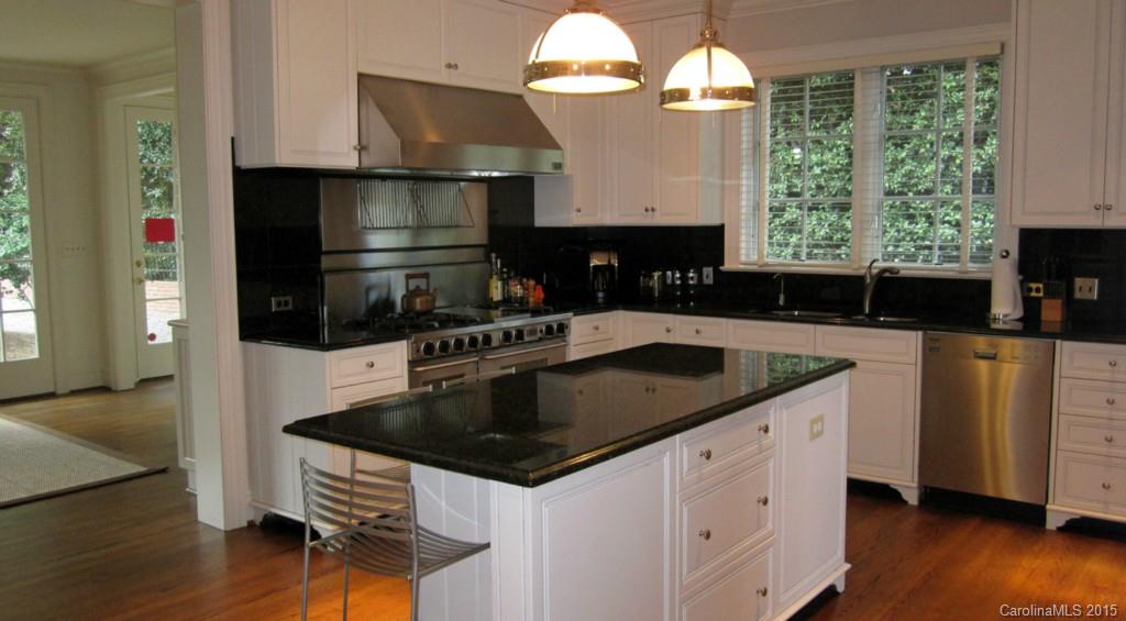 442 Hempstead Place Charlotte NC 28207