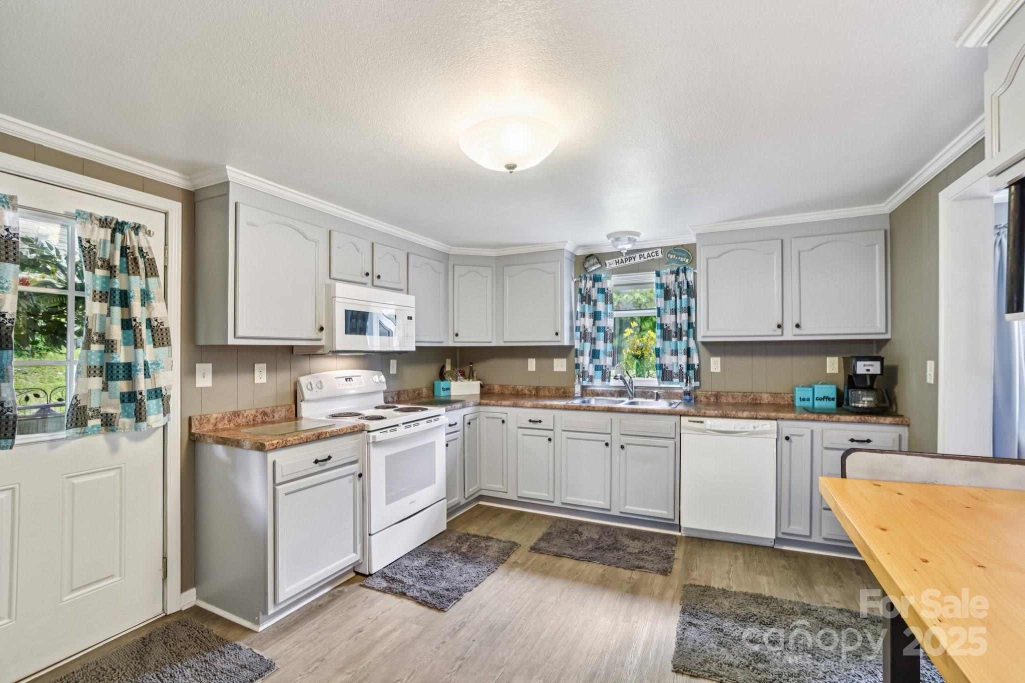 19 Lockman Road Maggie Valley NC 28751
