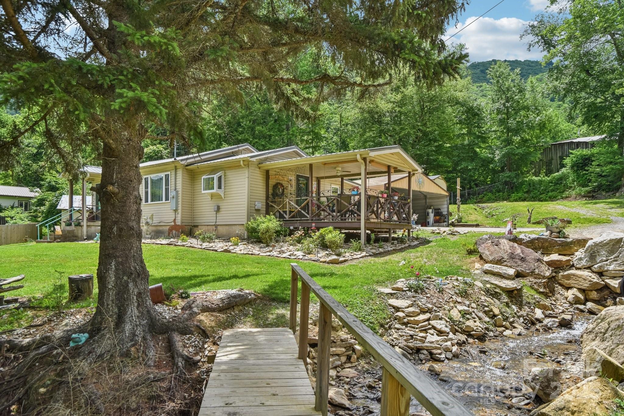 19 Lockman Road Maggie Valley NC 28751