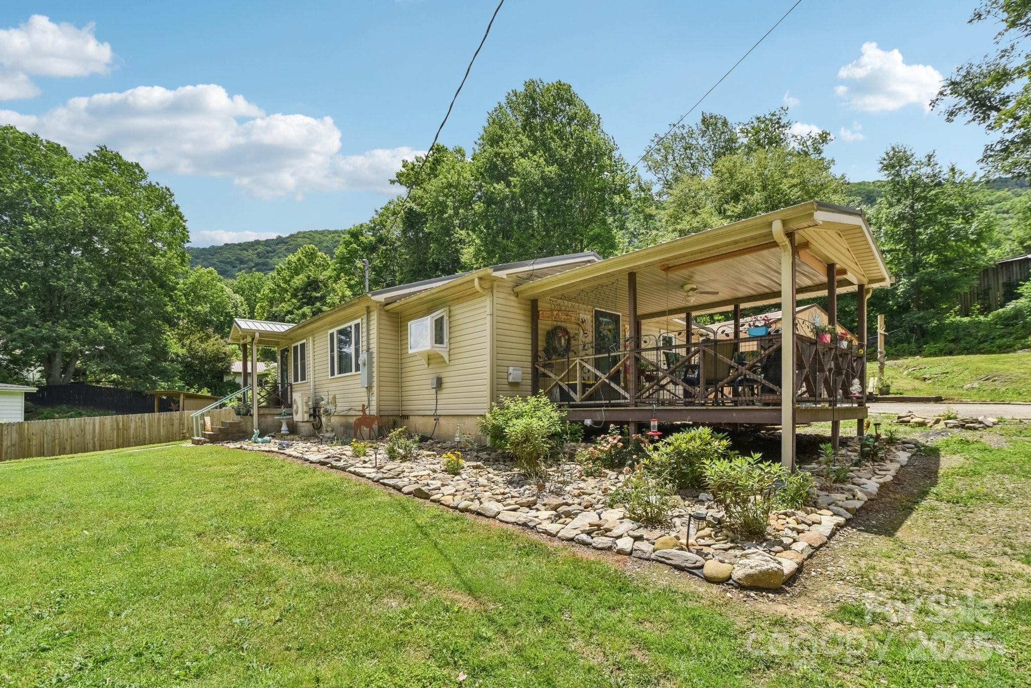 19 Lockman Road Maggie Valley NC 28751
