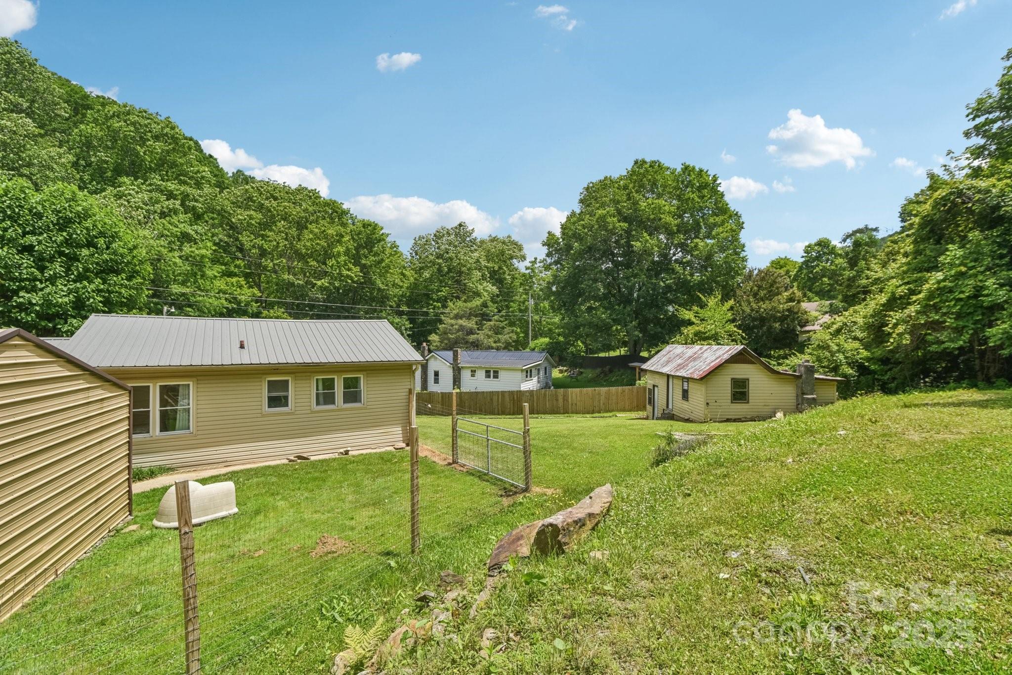 19 Lockman Road Maggie Valley NC 28751