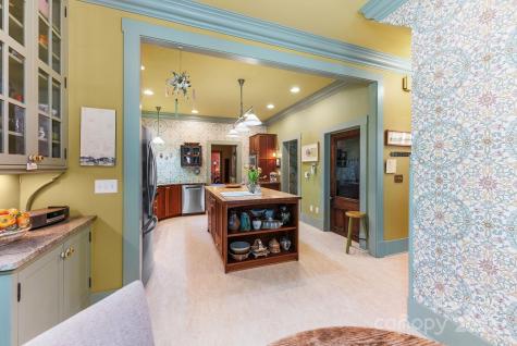 156 Cumberland Avenue Asheville NC 28801