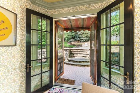 156 Cumberland Avenue Asheville NC 28801